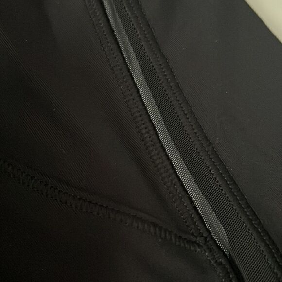 Lululemon Pace Perfect Black Side and Back Pockets 17 inch Crop Pants Size 6 - Picture 10 of 16